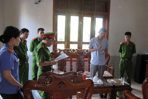 Một cán bộ huyện bị bắt về tội lừa đảo chiếm đoạt 630 triệu đồng