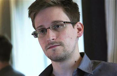 Snowden tiếp cận tài liệu mật từ khi làm việc cho Dell