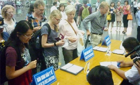 Bất cứ thành phố nào có sân bay quốc tế đều nguy cơ bị lây nhiễm Ebola