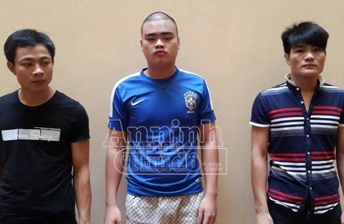 Bắt giữ 2 nhóm thanh niên vác súng, kiếm “giải quyết” nợ nần