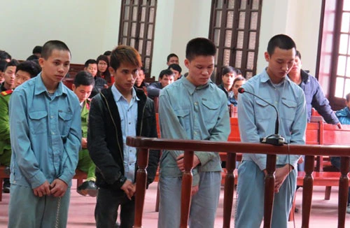 Mâu thuẫn nhỏ, tước mạng sống của bạn học