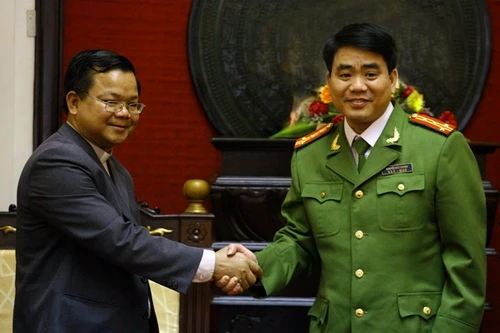 Giáo xứ Thái Hà chúc Tết Công an Hà Nội