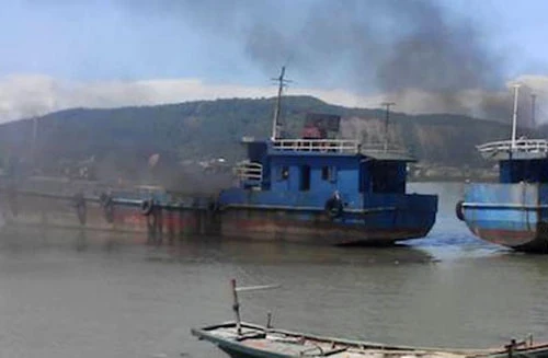 Cháy thuyền câu mực, 2 người chết, 1 người mất tích