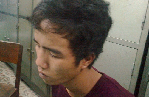 Trốn truy nã, bị bắt trên chiếu bạc