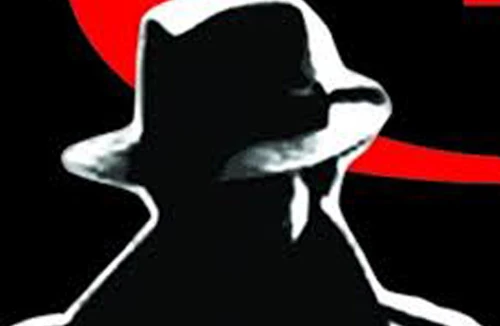 Thám tử tống tiền vợ thân chủ