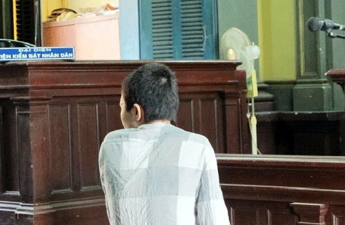 Giết người, một học sinh lãnh án 10 năm tù