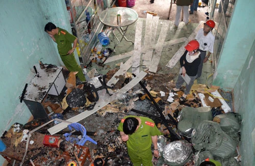 Bất cẩn khi đốt hương, "hóa vàng" luôn cơ sở kinh doanh gas