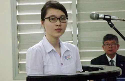 Tòa tuyên phạt Nguyễn Phương Uyên 6 năm tù