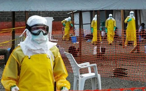 Mỹ cam kết hỗ trợ khoảng 100 triệu USD cho cuộc chiến chống Ebola