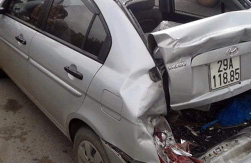 Tai nạn giao thông liên hoàn trên cầu Thanh Trì