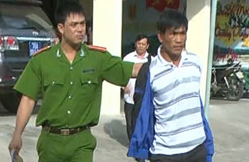 Thua cá độ bóng đá bèn ra đường cướp giật tài sản