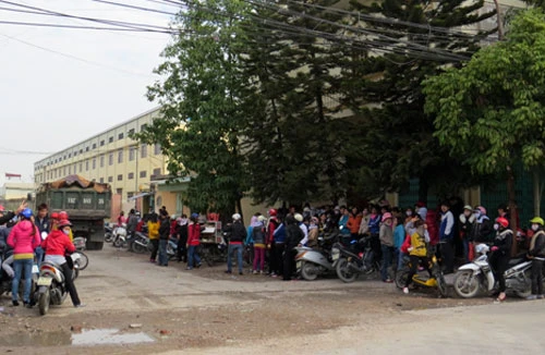 Hơn 600 Công nhân Giày Phúc An đình công đòi quyền lợi