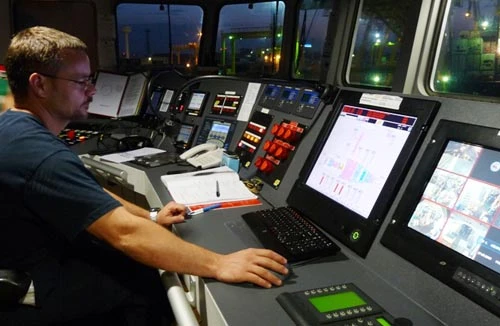 Tuần dương hạm mới nhất của Pháp cập cảng Hải Phòng