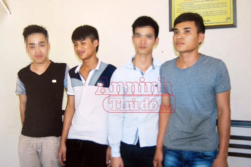 Một sinh viên bị bạn ở cùng gọi người đến đánh, cướp tài sản