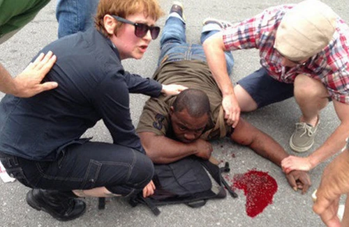 Xả súng tại lễ kỷ niệm Ngày của Mẹ khiến 17 người bị thương