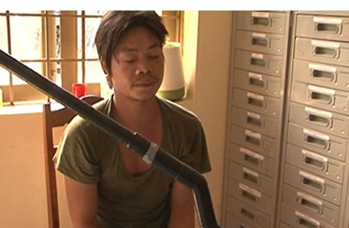 Bắt đối tượng dùng súng tự chế bắn anh rể