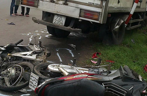 Khởi tố lái xe gây tai nạn làm chết 6 người trong một gia đình