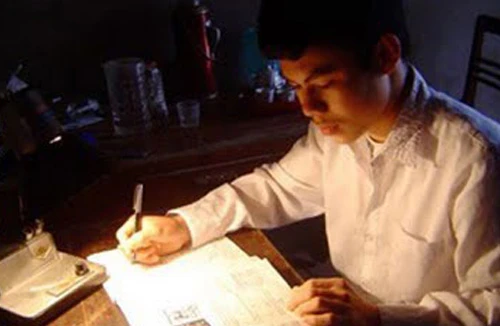 Coi trọng bằng cấp - căn bệnh xã hội cần xóa bỏ