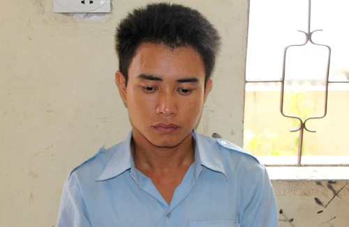 Giả danh công an, lừa đảo chiếm đoạt tài sản