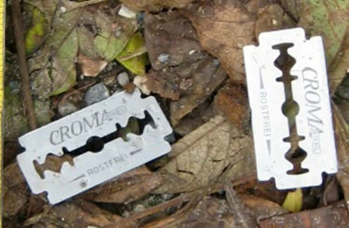 Nhiều thiếu nữ hoang mang không dám ra đường vì sợ bị rạch đùi