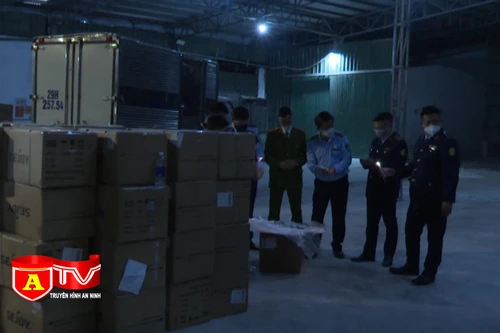 Phát hiện lô kit test, mỹ phẩm và tân dược nghi nhập lậu trị giá 10 tỷ đồng 