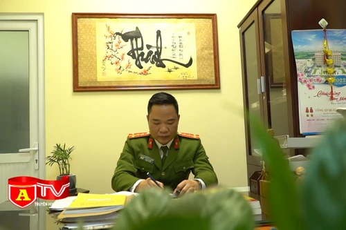 Người chỉ huy mưu trí, dũng cảm trên mặt trận phòng chống ma túy