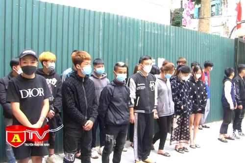 Ngăn chặn nhóm thanh niên tụ tập đua xe, gây rối trật tự công cộng