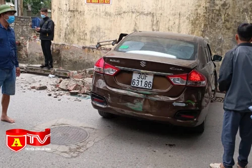 Điều tra vụ tai nạn nghiêm trọng ở đường làng Cự Khối