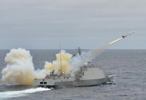 Mỹ trang bị tên lửa THAAD cho tàu chiến Hàn Quốc đối phó Triều Tiên