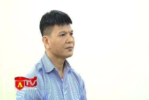 Trưởng phòng kinh doanh, lừa đảo chiếm đoạt 11 tỷ đồng