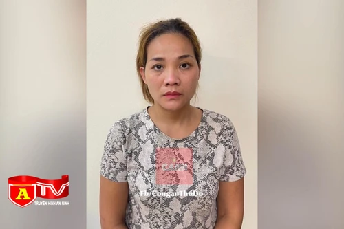 Kiểm tra nhân, hộ khẩu, phát hiện đối tượng mua bán trái phép chất ma tuý