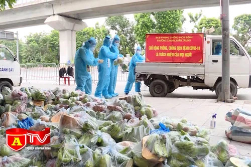 Tiếp tế thực phẩm miễn phí người dân ở ổ dịch bệnh 