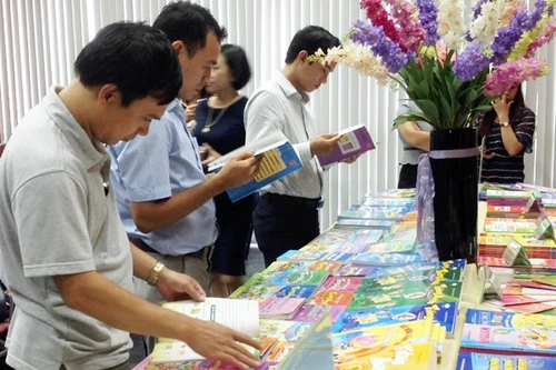 Bản quyền tác phẩm trong sách giáo khoa: Ồn ào quanh con số 20 tỷ đồng