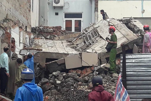 Sập trụ sở cũ báo Đà Nẵng, 2 người chết