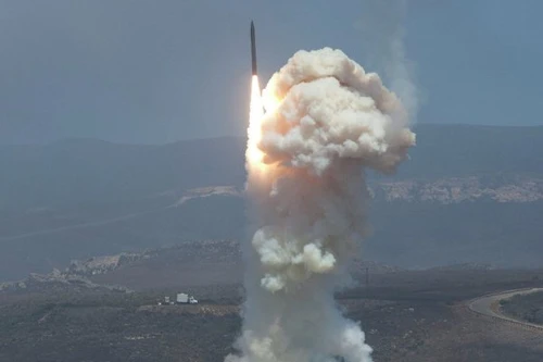 Mỹ phát triển tên lửa phòng thủ có thể tấn công nhiều đầu đạn