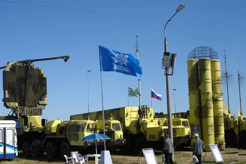 Nga chuyển giao S-300 cho Iran khiến Mỹ quan ngại