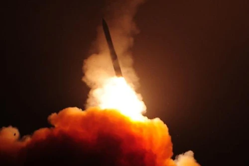 Mỹ phóng thử tên lửa đạn đạo Minuteman III, tiêu diệt mục tiêu cách 6.750km