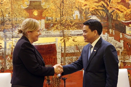 Hà Nội đề xuất hợp tác với Ireland xây dựng chương trình Tú tài quốc tế