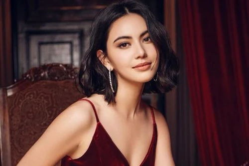 [ẢNH] Sự nghiệp đáng mơ ước ở tuổi 28 của ‘ma nữ đẹp nhất Thái Lan’ Mai Davika