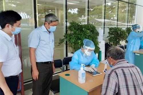 Thứ trưởng Nguyễn Trường Sơn khẳng định đã kiểm soát được dịch Covid-19 tại miền Trung, ngày mai rời Đà Nẵng