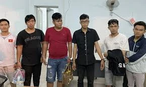 [Tin nhanh sáng 3-12-2020] Giả Cảnh sát Hình sự để cướp tài sản