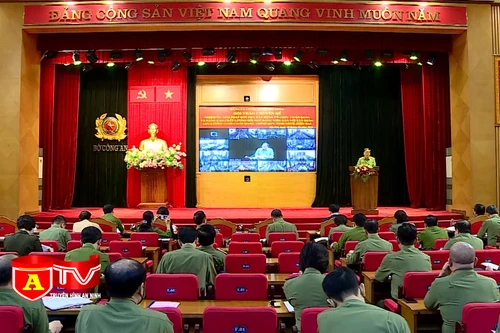 Nâng cao chất lượng đội ngũ đảng viên gắn với xây dựng lực lượng CAND