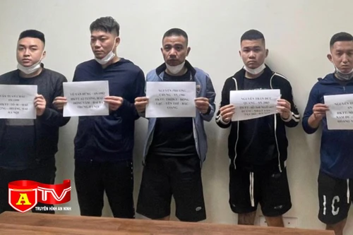 Khởi tố nhóm đối tượng cho vay lãi nặng, xịt sơn, gây áp lực để đòi nợ