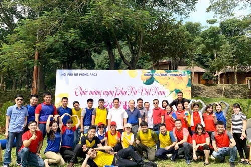 "Phụ nữ là để yêu thương"