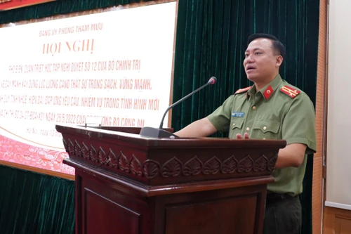 Tham mưu Công an Hà Nội quán triệt Nghị quyết Trung ương số 12 và Chỉ thị số 04 của Bộ Công an 