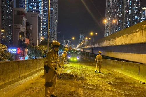 Công an huyện Thanh Trì tìm người chứng kiến vụ tai nạn giao thông