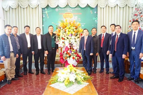 Công an Hà Nội chúc mừng Giáng sinh Hội thánh Tin lành Việt Nam (miền Bắc)