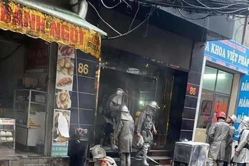 Xảy cháy tủ bảo ôn nhà dân giữa lúc mưa to