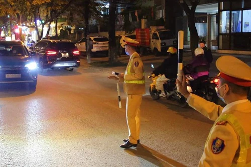 Kiên quyết xử lý vi phạm của người điều khiển phương tiện có 'ma men'