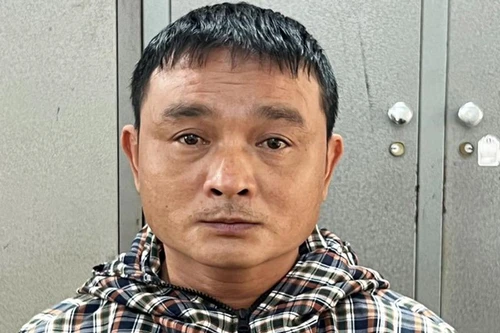 Tiếp nhận đối tượng truy nã đầu thú 